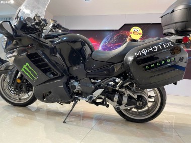 2007-2009 Kawasaki GTR1400/ZG1400 Motorcycle Fairings - Black Monster UK